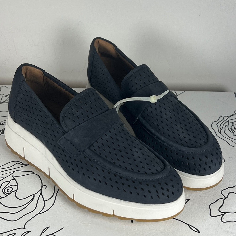 Clarks Lorini Edge Navy Nubuck Perforated Platform Loafers Womens 9.5 M - Picture 2 of 8